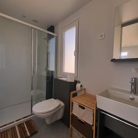 Holiday home Mobile Eneliasunhouse Na Moru *